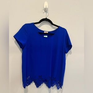 NWT Pixley laser cut hem blouse. Size M.